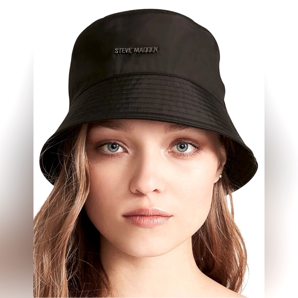 New Steve Madden Black Bucket Hat Retail $38